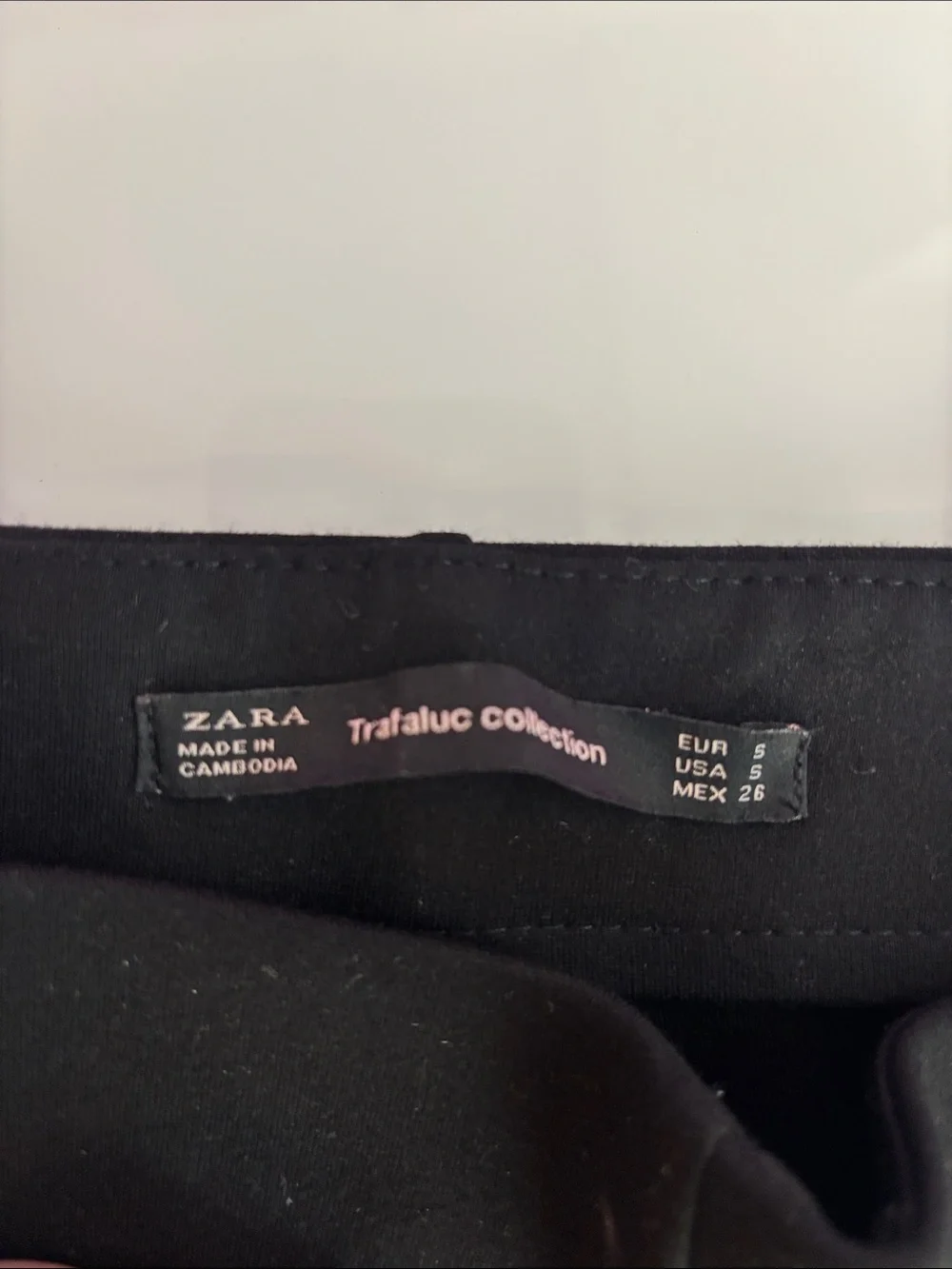 Zara stretchy black